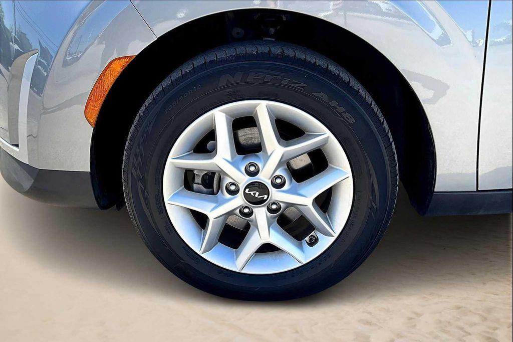 used 2024 Kia Soul car, priced at $17,991