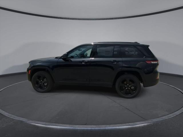 new 2025 Jeep Grand Cherokee car, priced at $46,421