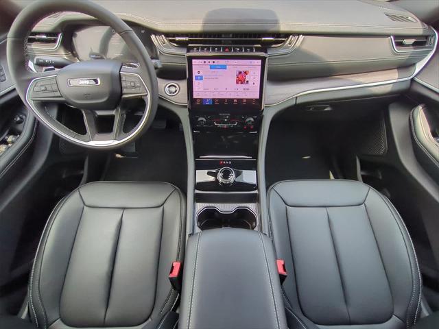 new 2025 Jeep Grand Cherokee car, priced at $46,421