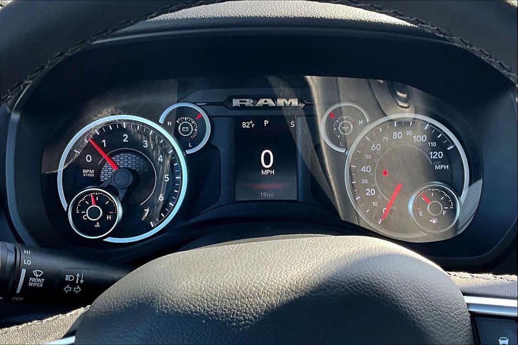 new 2025 Ram 1500 car, priced at $45,764