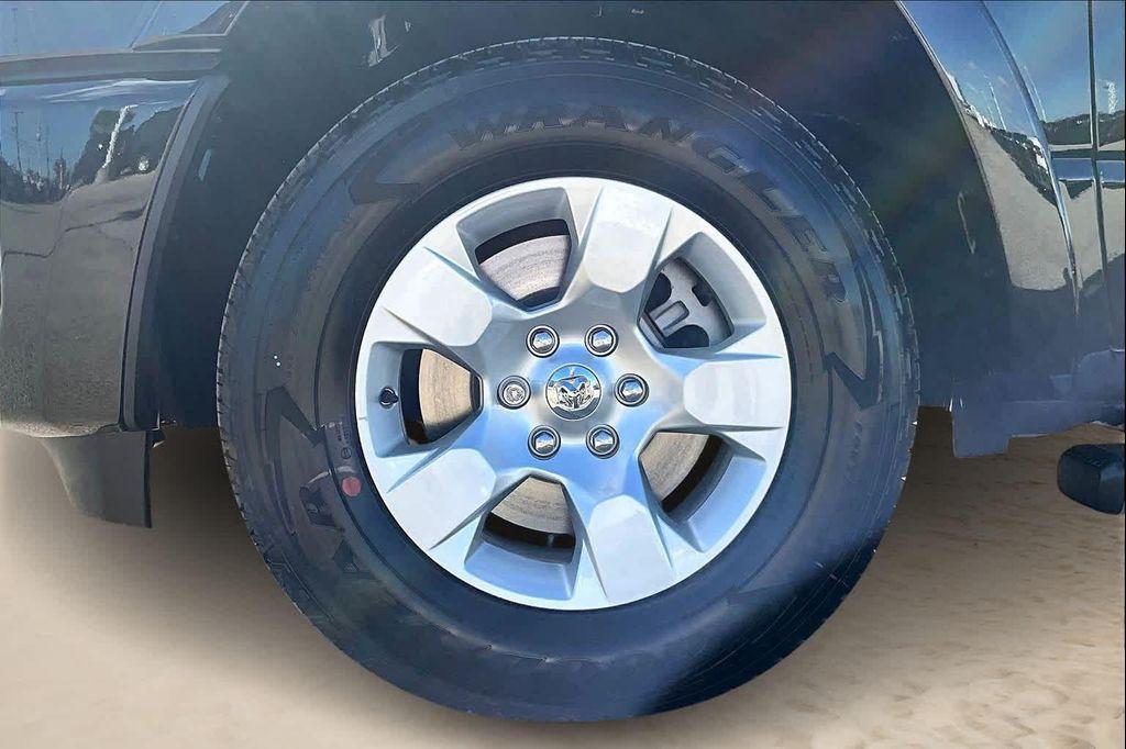 new 2025 Ram 1500 car, priced at $45,764