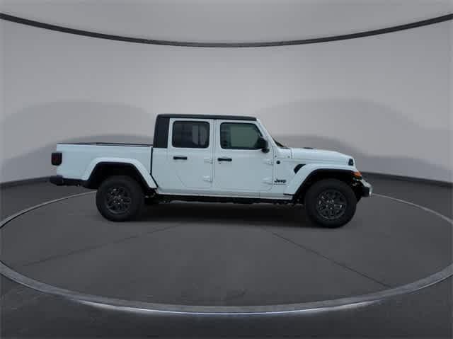 new 2024 Jeep Gladiator car, priced at $45,500