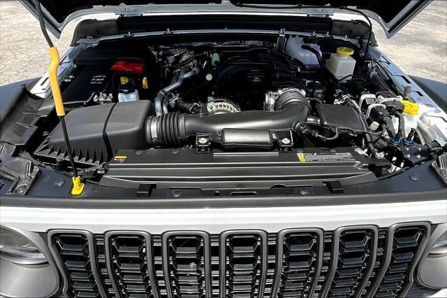 new 2025 Jeep Gladiator car, priced at $48,330