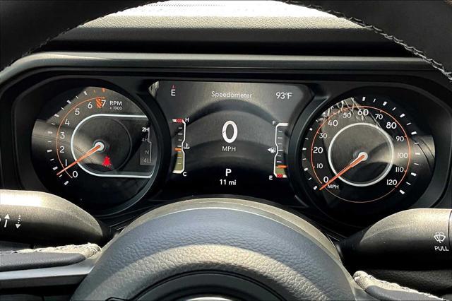 new 2025 Jeep Gladiator car, priced at $48,330
