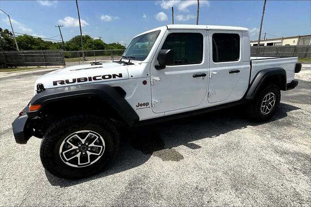 new 2025 Jeep Gladiator car, priced at $48,330