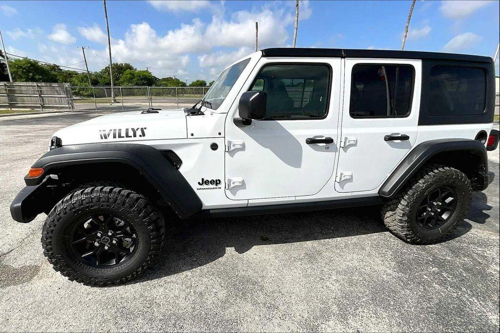 new 2025 Jeep Wrangler car, priced at $47,784