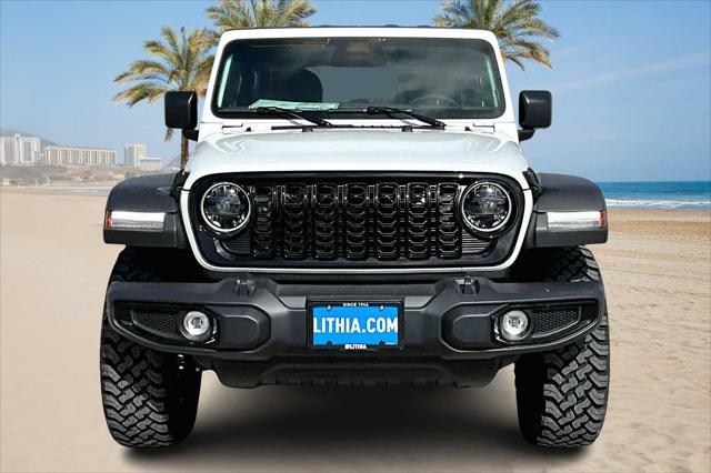 new 2025 Jeep Wrangler car, priced at $46,807