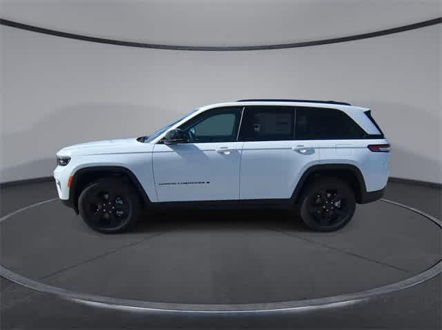 new 2025 Jeep Grand Cherokee car, priced at $45,953