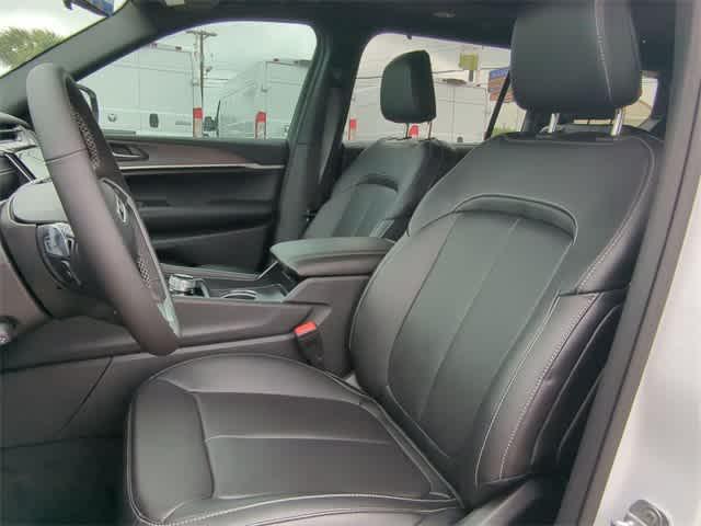 new 2025 Jeep Grand Cherokee L car, priced at $49,030