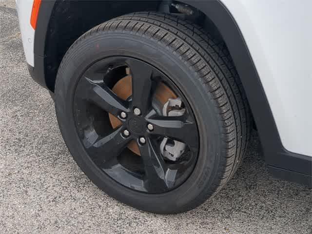 new 2025 Jeep Grand Cherokee L car, priced at $49,030