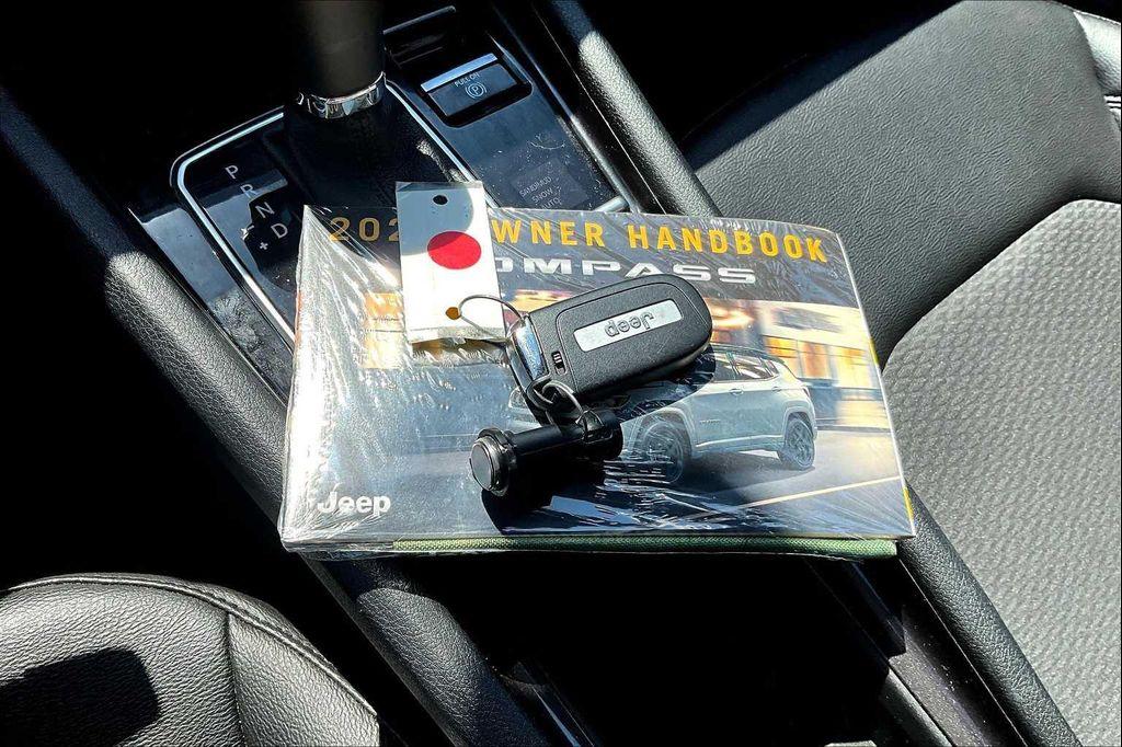 new 2025 Jeep Compass car, priced at $26,042