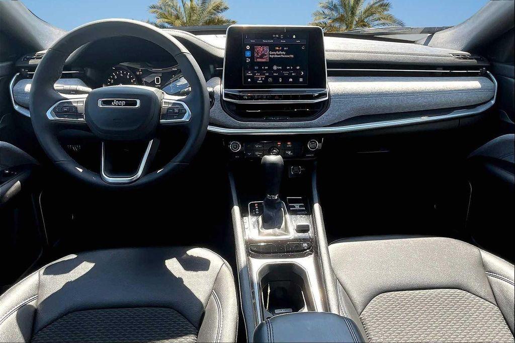 new 2025 Jeep Compass car, priced at $26,042