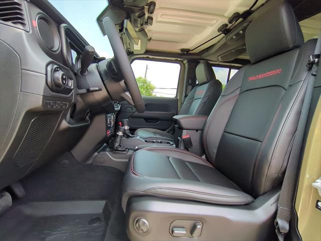new 2025 Jeep Gladiator car, priced at $55,110