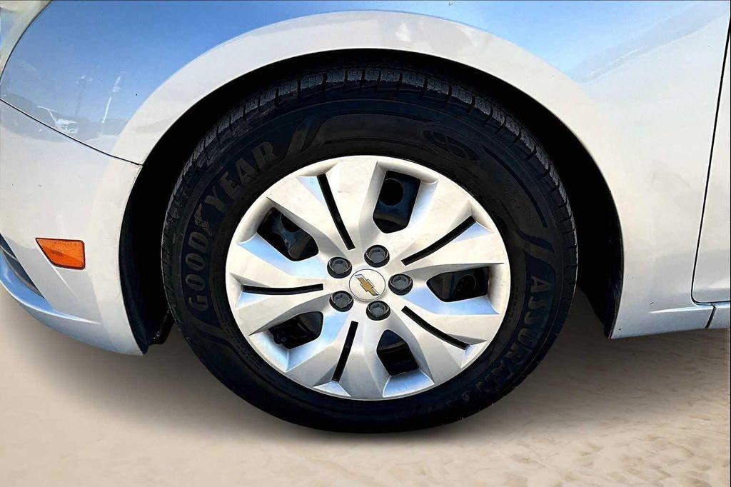 used 2013 Chevrolet Cruze car, priced at $6,150