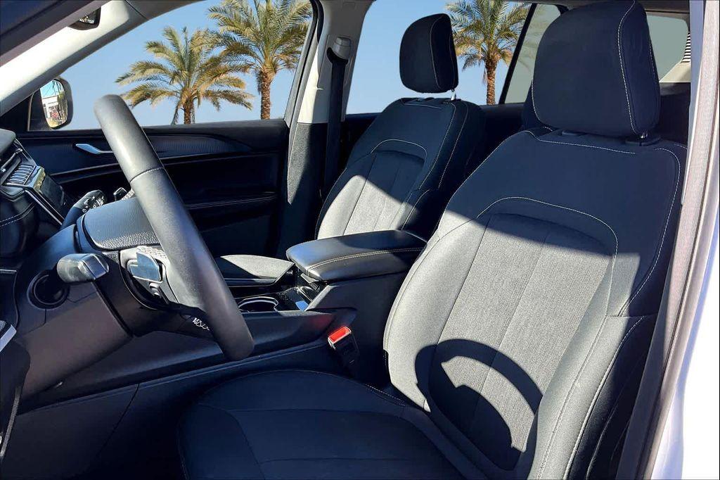 used 2023 Jeep Grand Cherokee L car, priced at $26,066