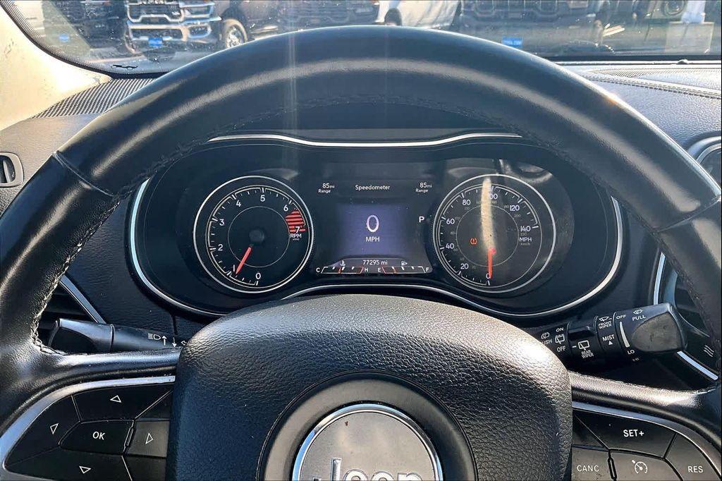 used 2020 Jeep Cherokee car, priced at $15,286