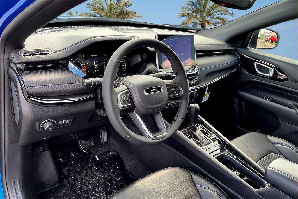 new 2025 Jeep Compass car, priced at $31,653