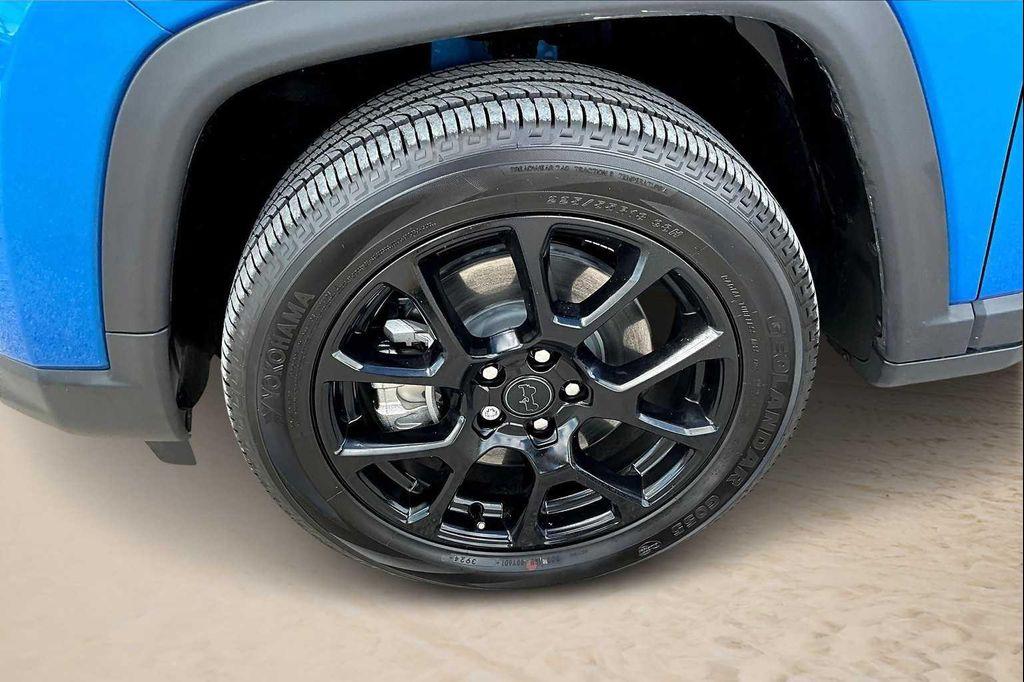 new 2025 Jeep Compass car, priced at $31,653