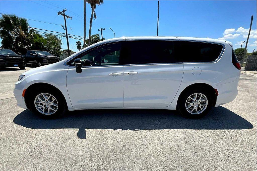 new 2026 Chrysler Pacifica car, priced at $46,196