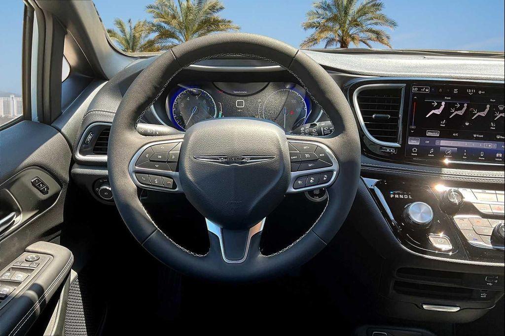 new 2026 Chrysler Pacifica car, priced at $46,196