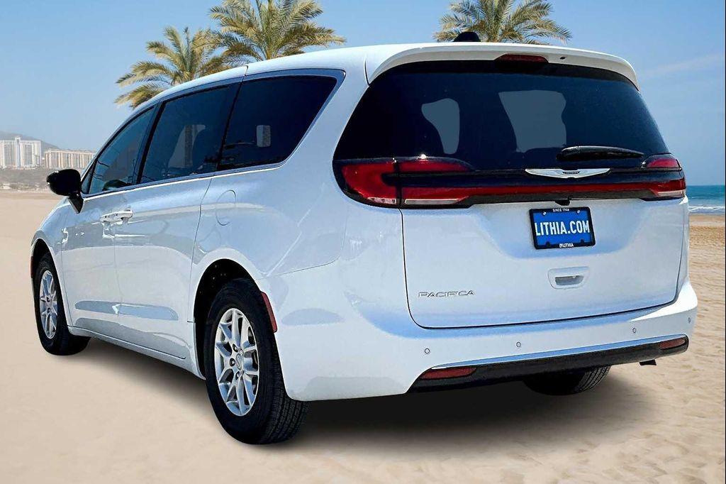new 2026 Chrysler Pacifica car, priced at $46,196