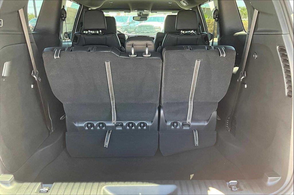 new 2026 Chrysler Pacifica car, priced at $46,196