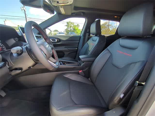 new 2025 Jeep Compass car, priced at $35,265