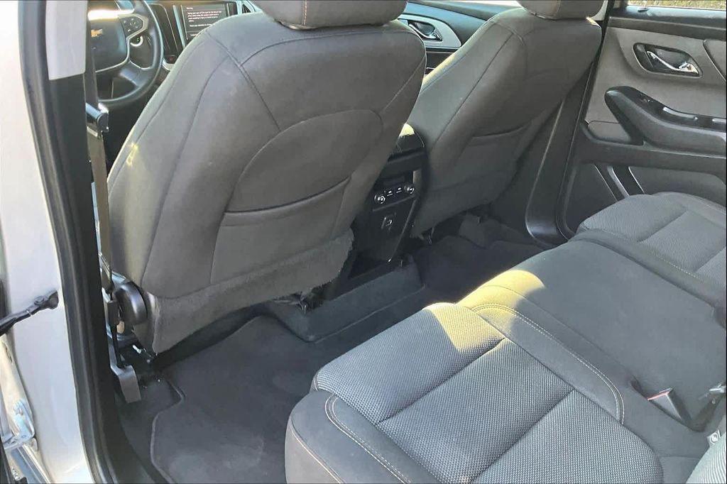 used 2020 Chevrolet Traverse car, priced at $15,261