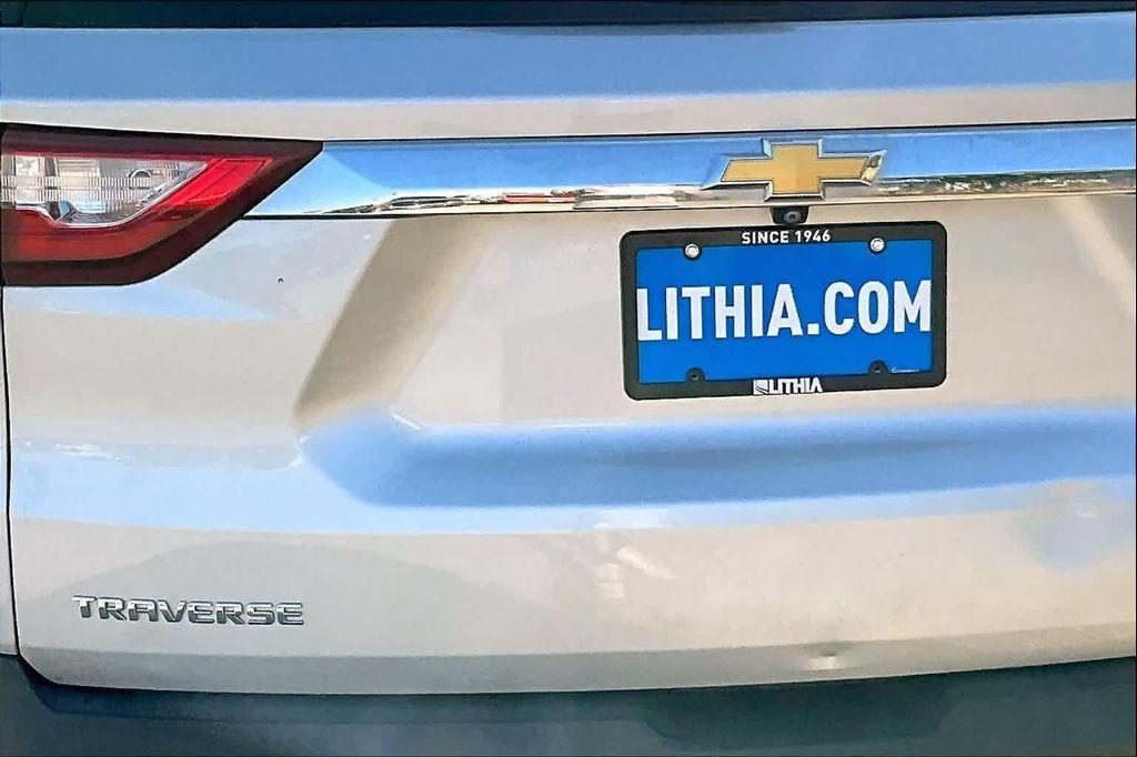 used 2020 Chevrolet Traverse car, priced at $15,261