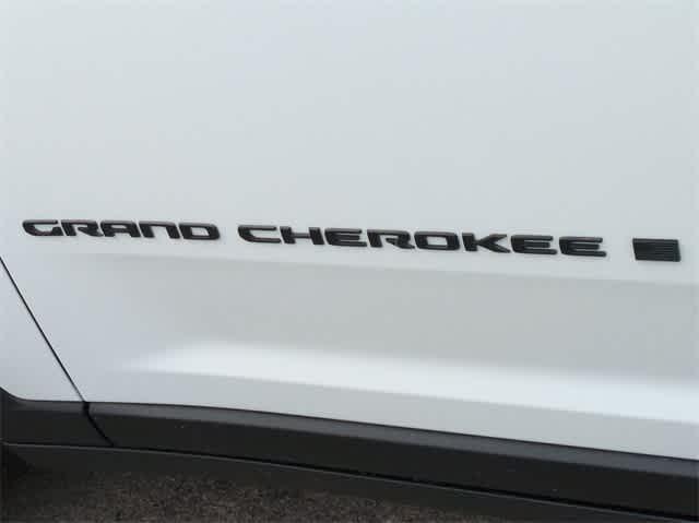 new 2024 Jeep Grand Cherokee car, priced at $40,911