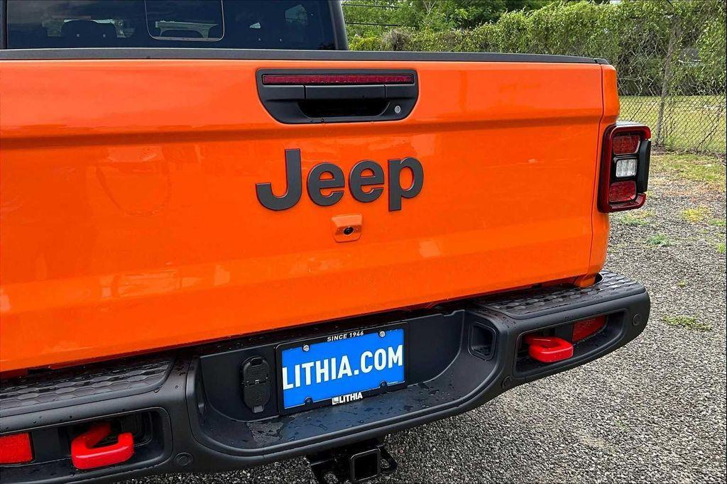 new 2025 Jeep Gladiator car, priced at $53,941