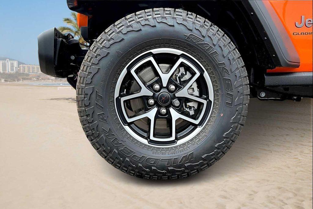 new 2025 Jeep Gladiator car, priced at $53,941