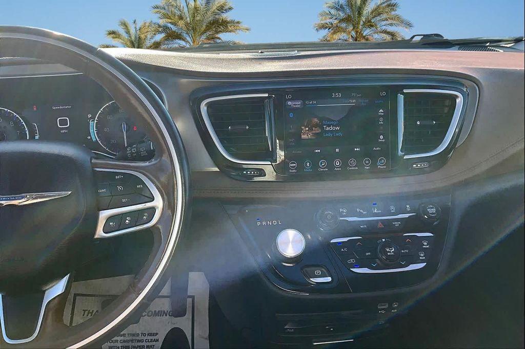 used 2019 Chrysler Pacifica car