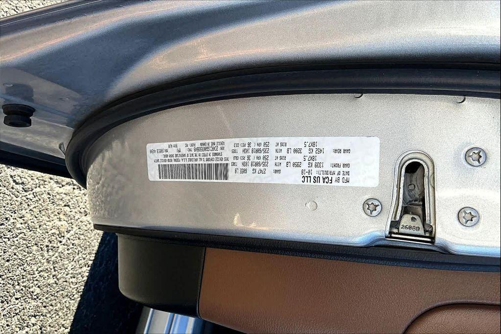 used 2019 Chrysler Pacifica car