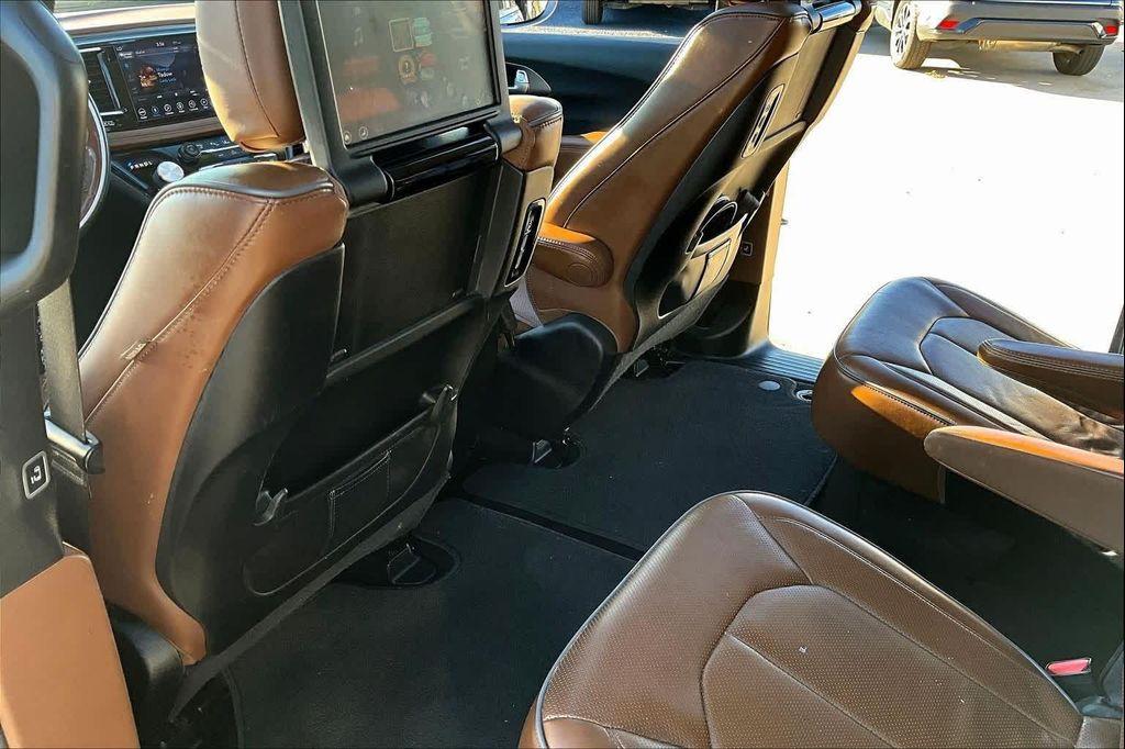 used 2019 Chrysler Pacifica car