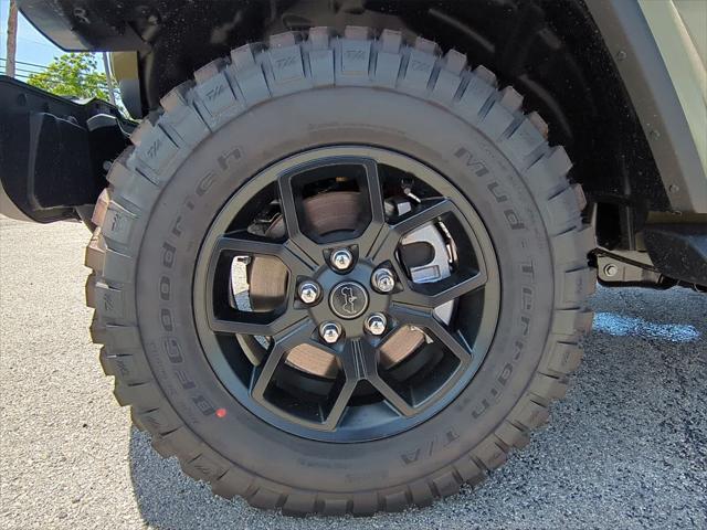 new 2025 Jeep Gladiator car, priced at $44,834