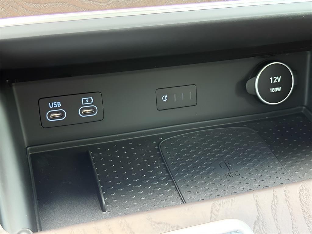 new 2025 Genesis GV80 car, priced at $82,674