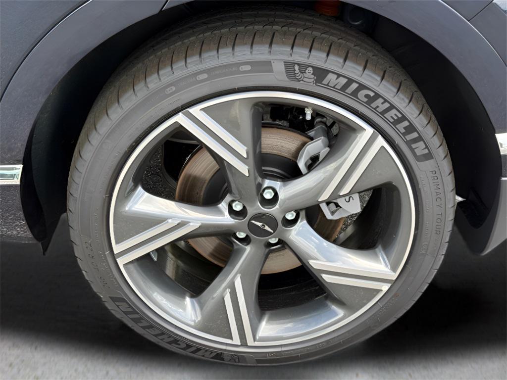 new 2025 Genesis GV80 car, priced at $82,674