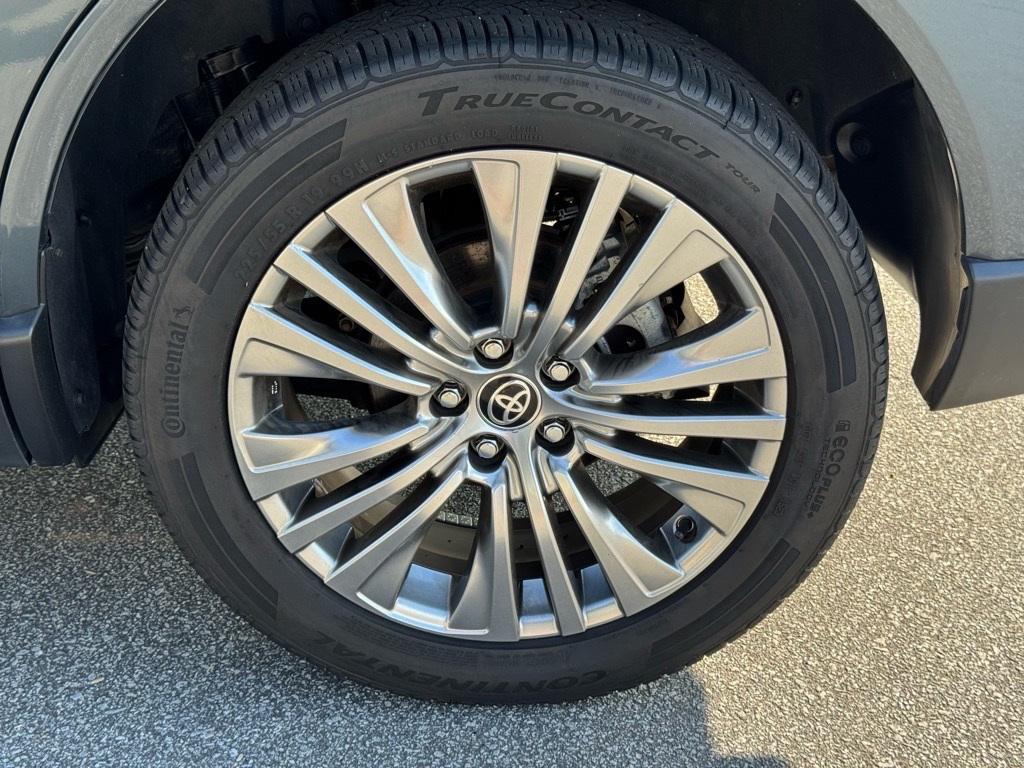 used 2021 Toyota Venza car, priced at $24,985