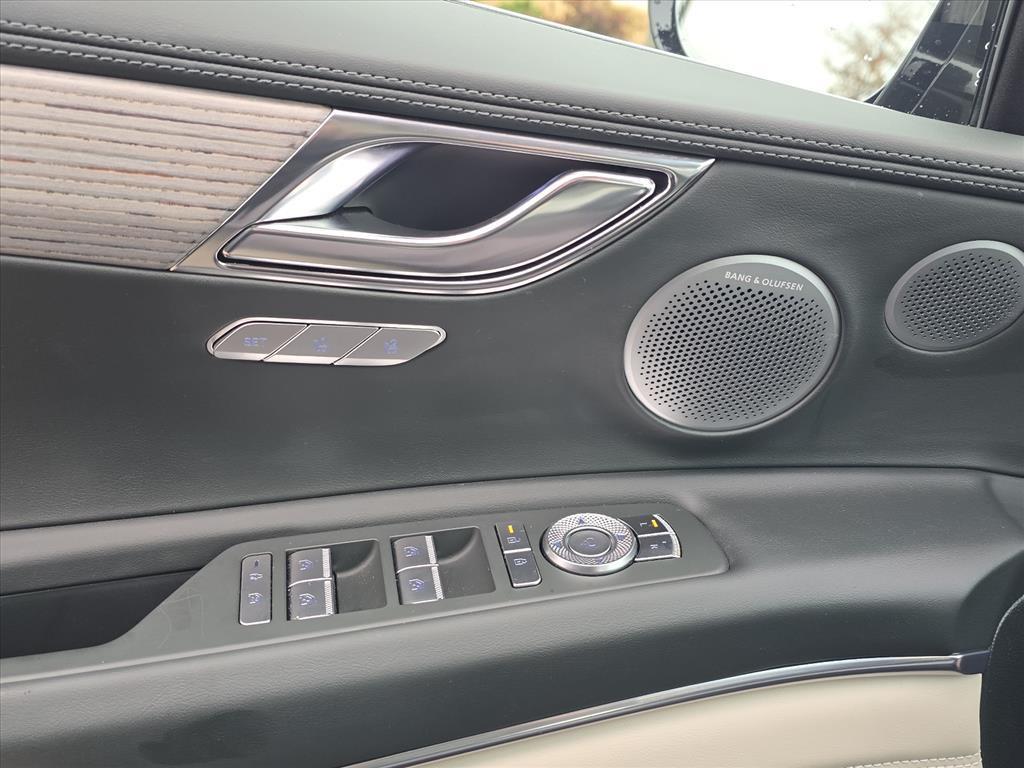 used 2025 Genesis GV80 car, priced at $60,000