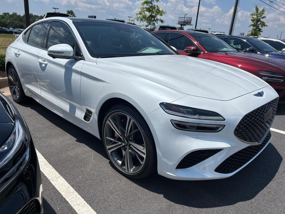 new 2025 Genesis G70 car