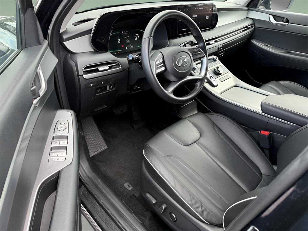 used 2024 Hyundai Palisade car, priced at $31,233