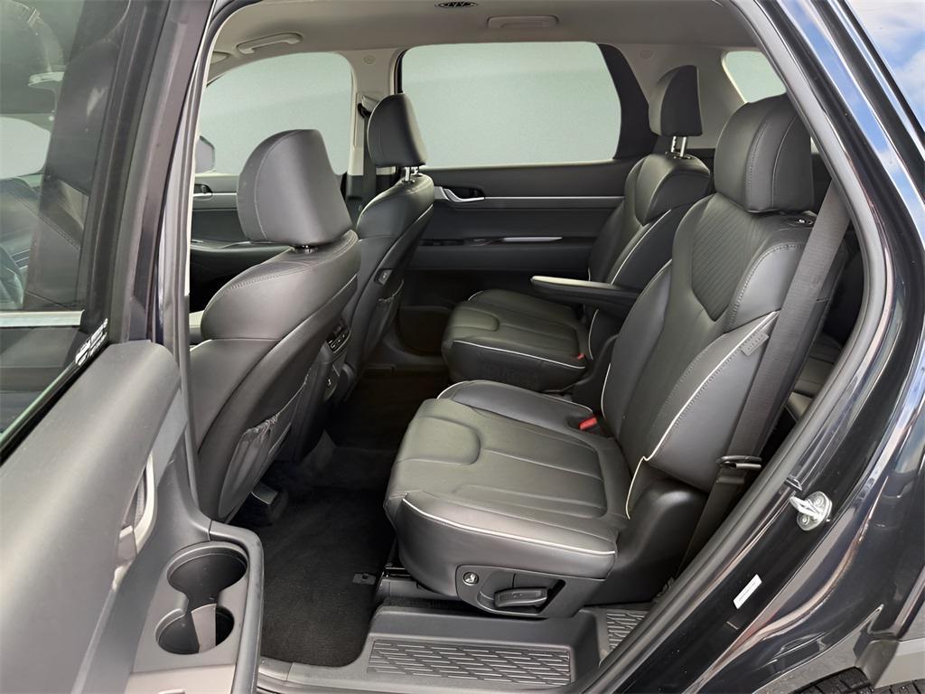 used 2024 Hyundai Palisade car, priced at $31,233