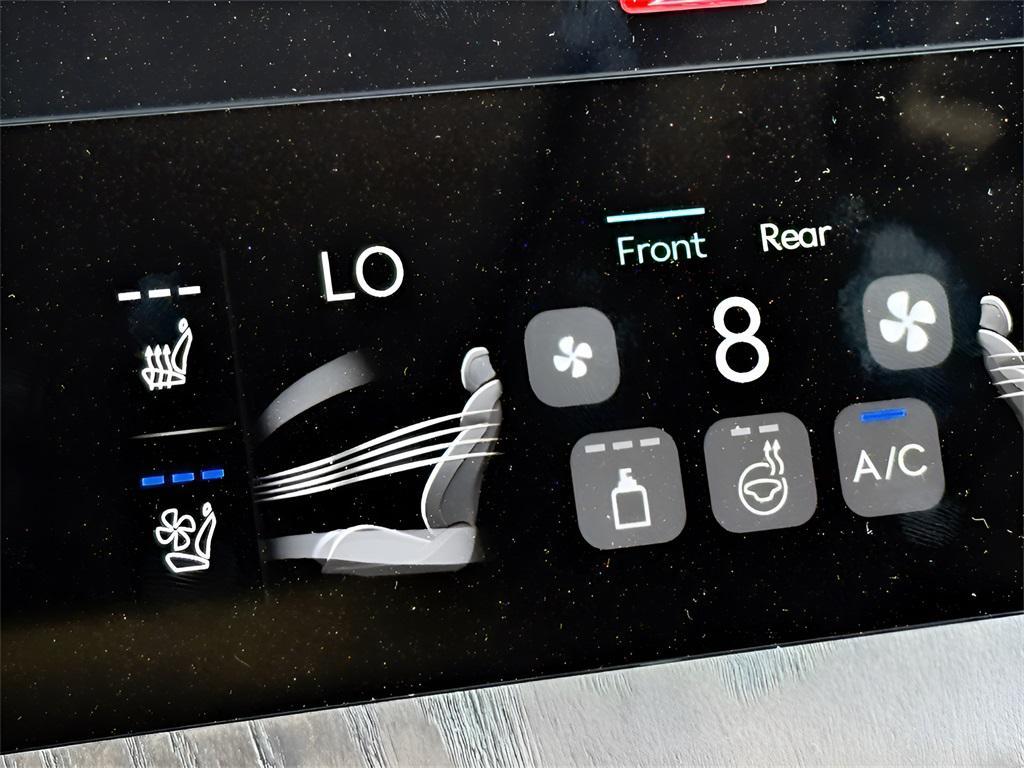 new 2025 Genesis GV80 car, priced at $82,259