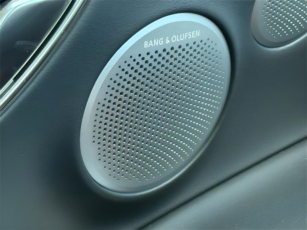 new 2025 Genesis GV80 car, priced at $82,259