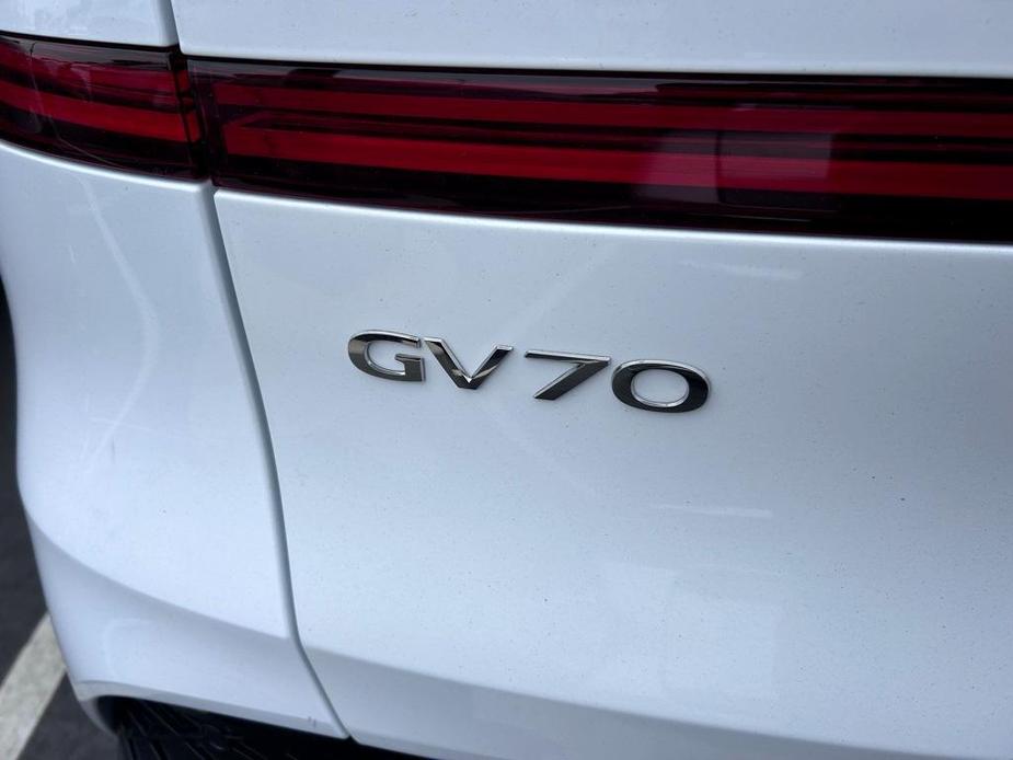 new 2025 Genesis GV70 car