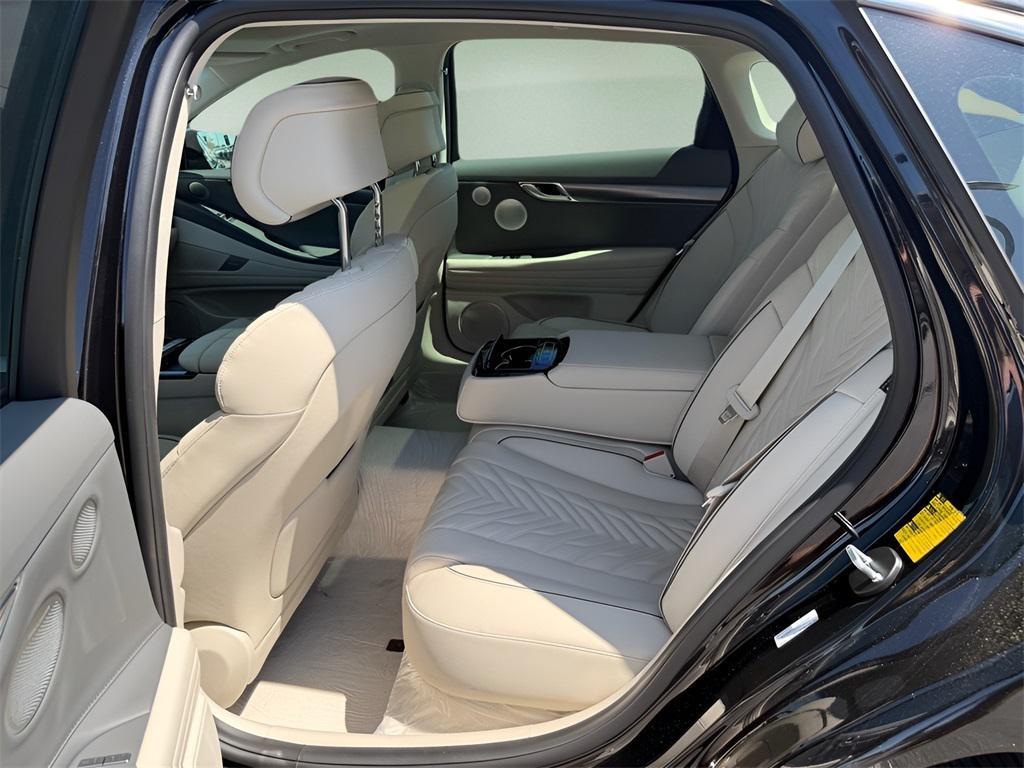 new 2025 Genesis G80 car, priced at $68,320