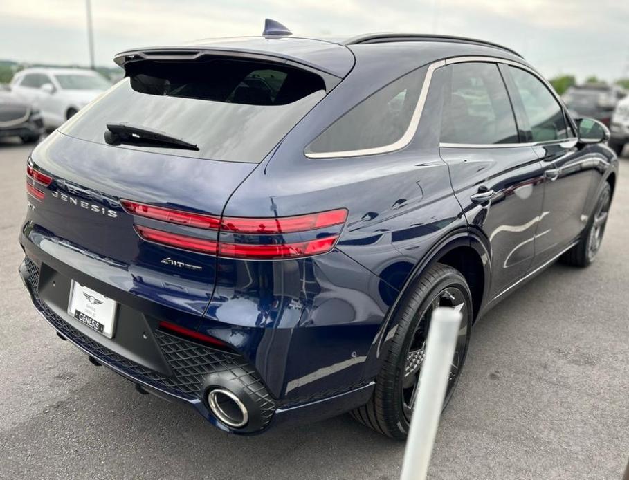 new 2025 Genesis GV70 car