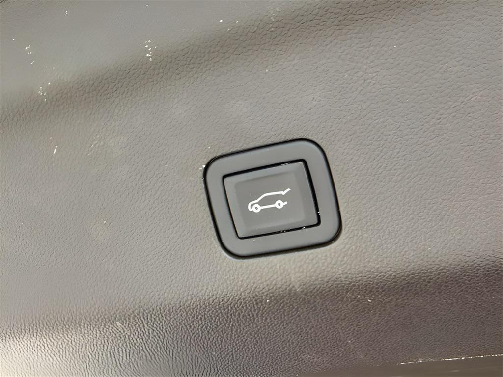 used 2024 Chevrolet Tahoe car, priced at $46,474