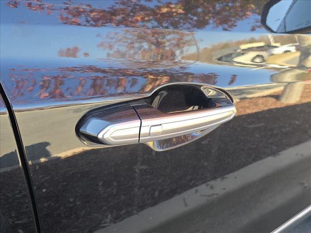 used 2017 Cadillac XT5 car, priced at $18,092